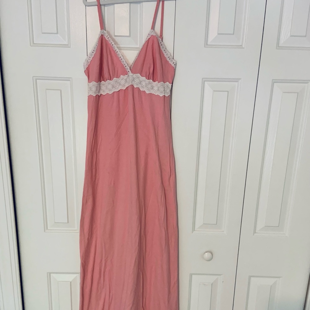 Long Elegant Legs Pink Nightgown Floor length size small